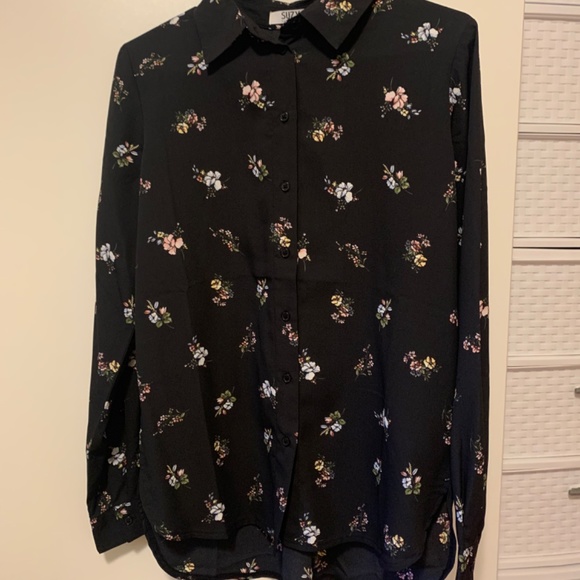 Black Floral Blouse for Women - Picture 3 of 5